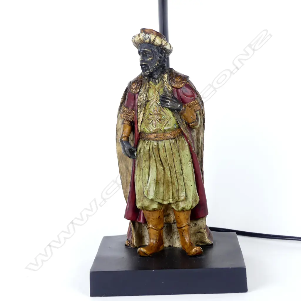 A bronze blackamoor based table lamp Image 1++