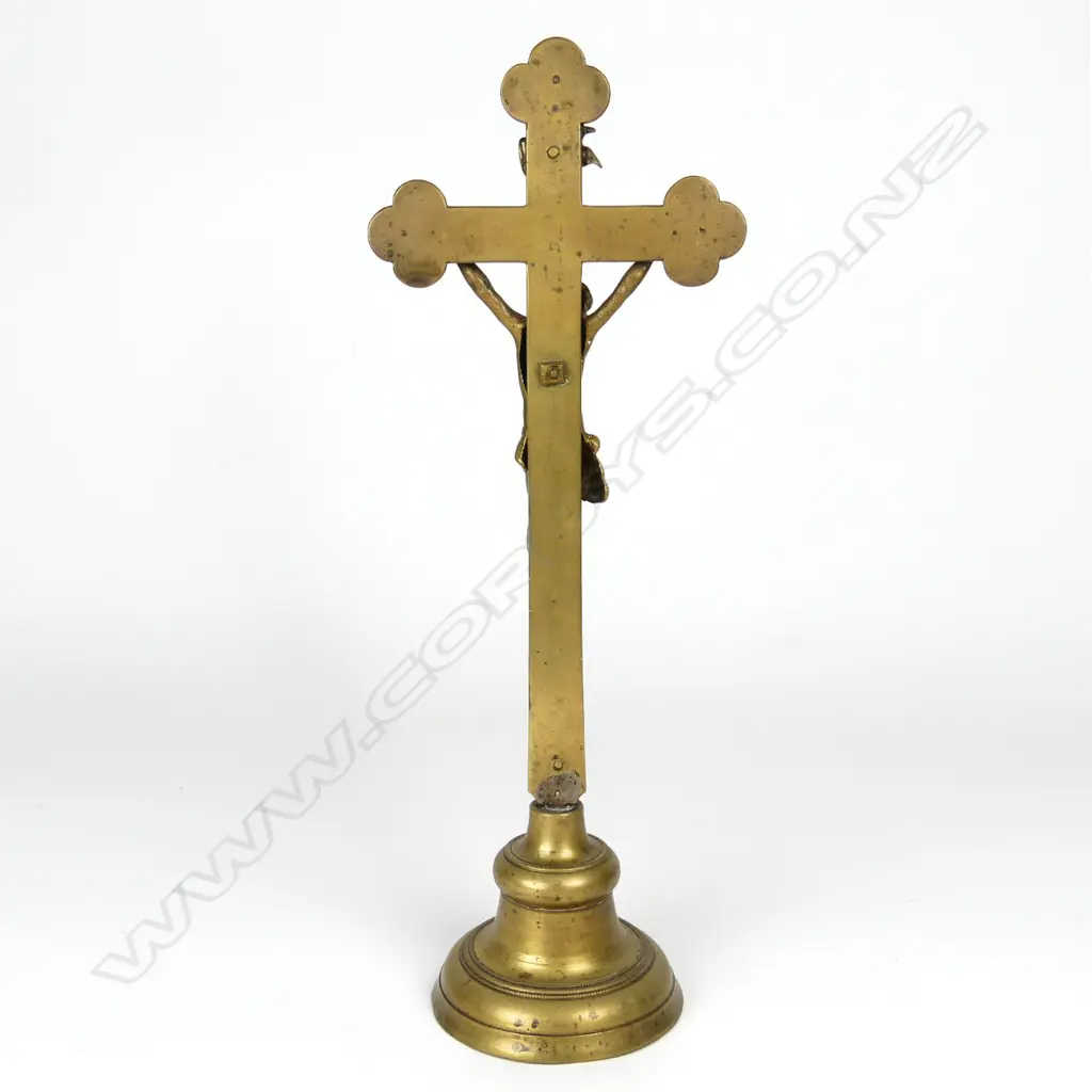 A vintage brass crucifix Image 1++
