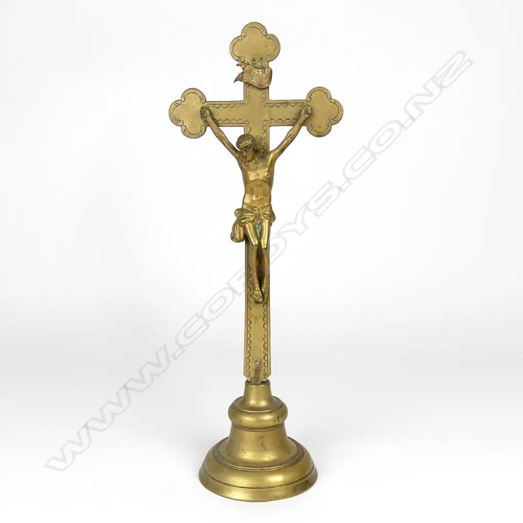 A vintage brass crucifix Image 1++