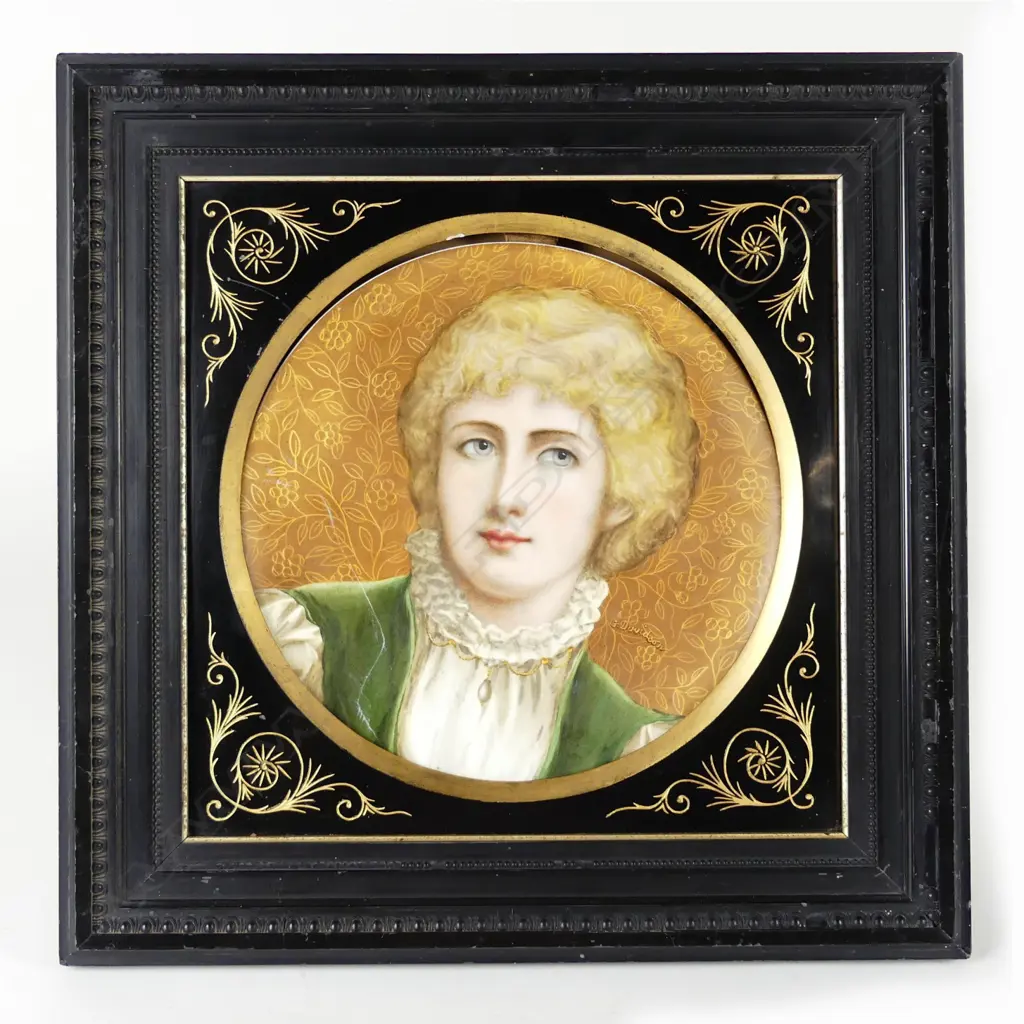 An Aesthetic Movement portrait hand painted on porcelain plate Image 1++