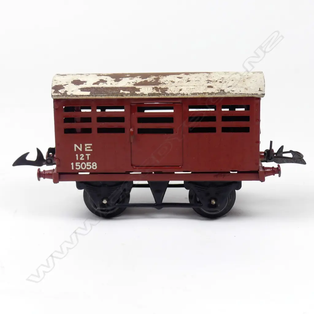 A Hornby O-gauge clockwork No.201 Tank Goods Set Image 1++