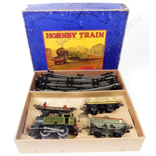 A Hornby O-gauge clockwork No.201 Tank Goods Set