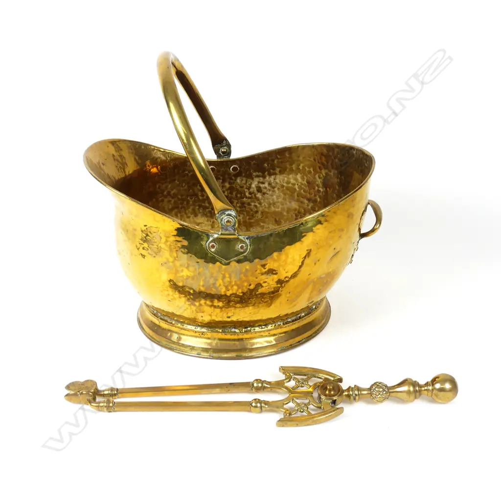 A brass helmet coal scuttle Image 1++