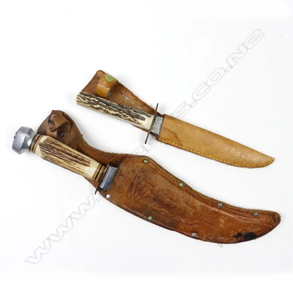 Two hunting knives Image 1++