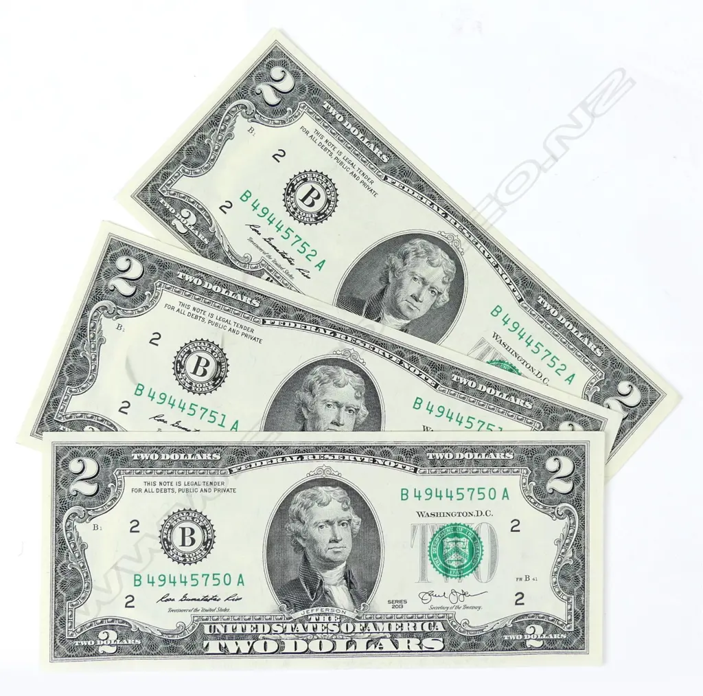 Three UNC US$2 banknotes Image 1++