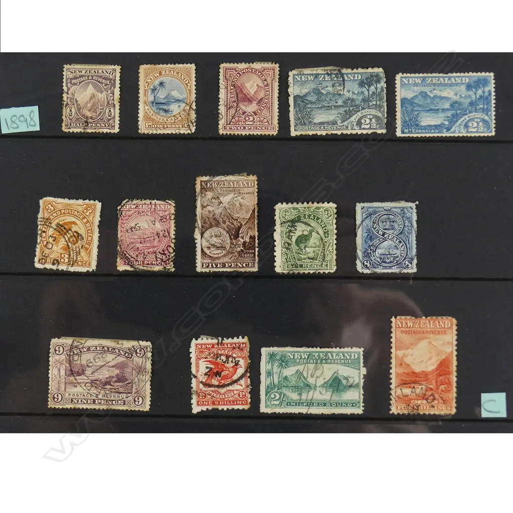 Two albums of rarer N.Z. early stamps Image 1++