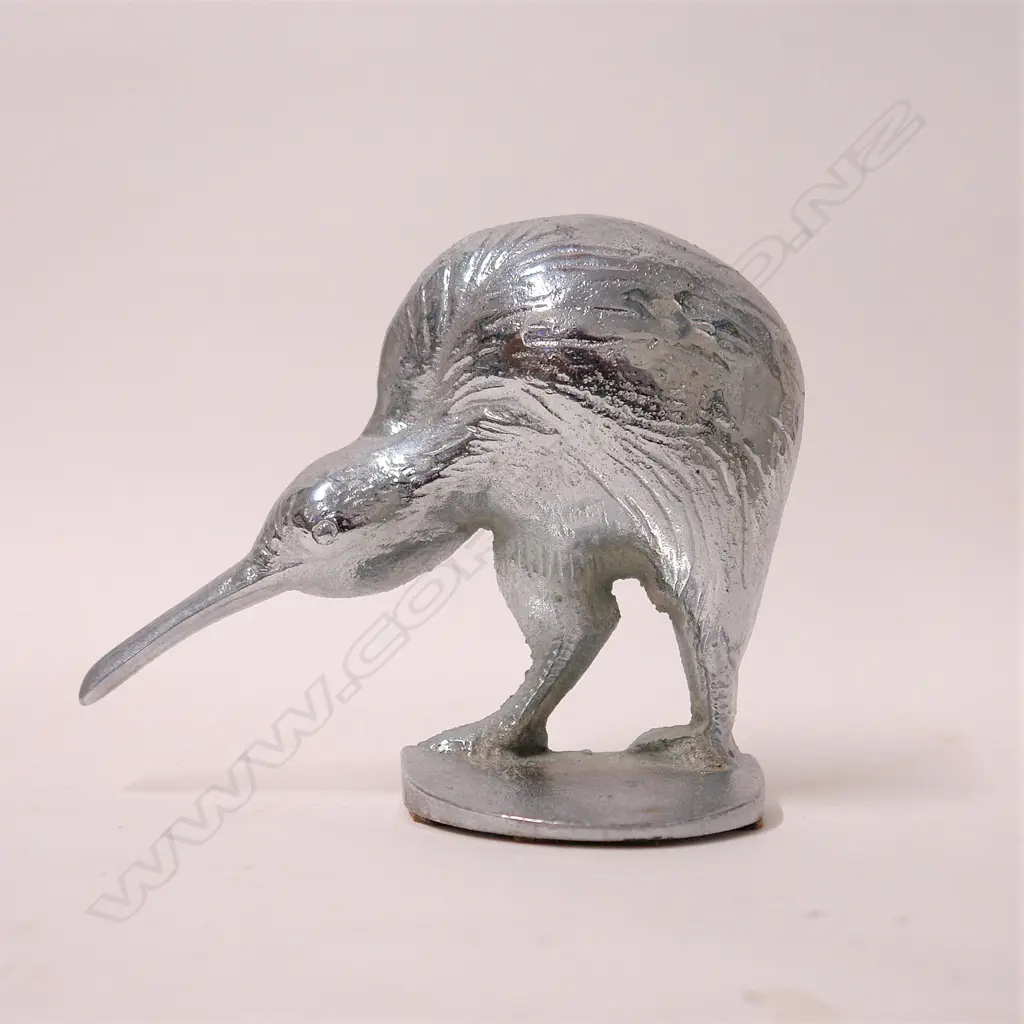 A mid-20thC chromed brass kiwi sculpture Image 1++