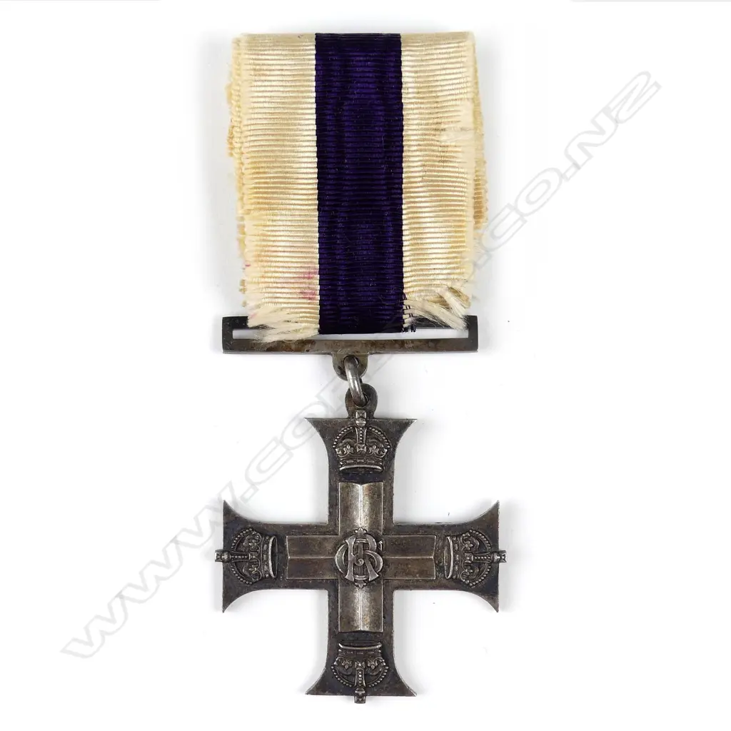 A rare WWI Military Cross and service medal Image 1++