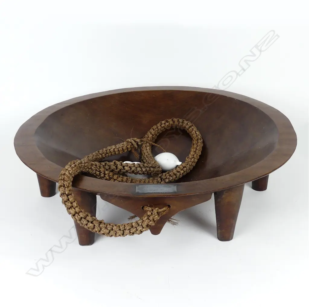 An old Fijian hardwood kava bowl Image 1++