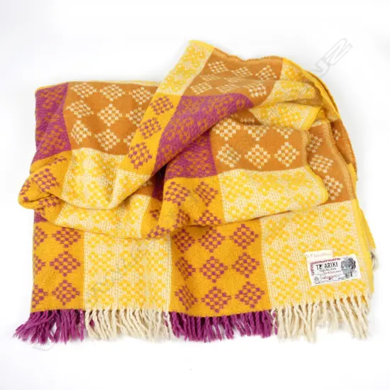 Onehunga Mills 'Te Ariki' woollen travel rug