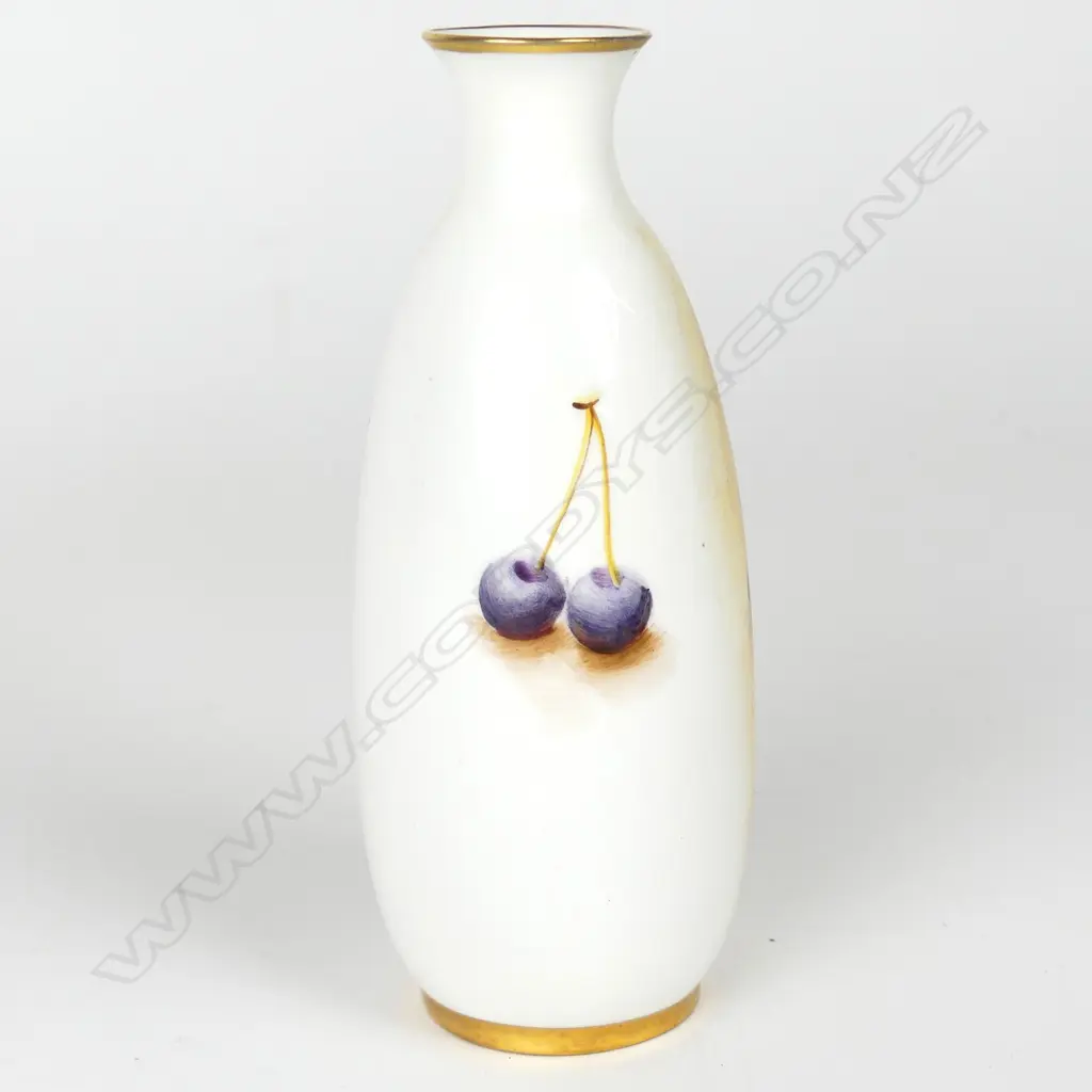 A Royal Worcester hand painted fruit vase by Roberts Image 1++