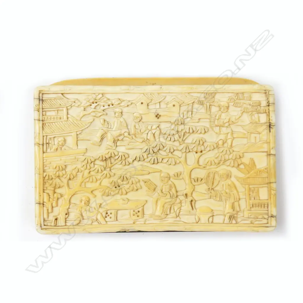 An old Chinese intricately carved ivory box Image 1++