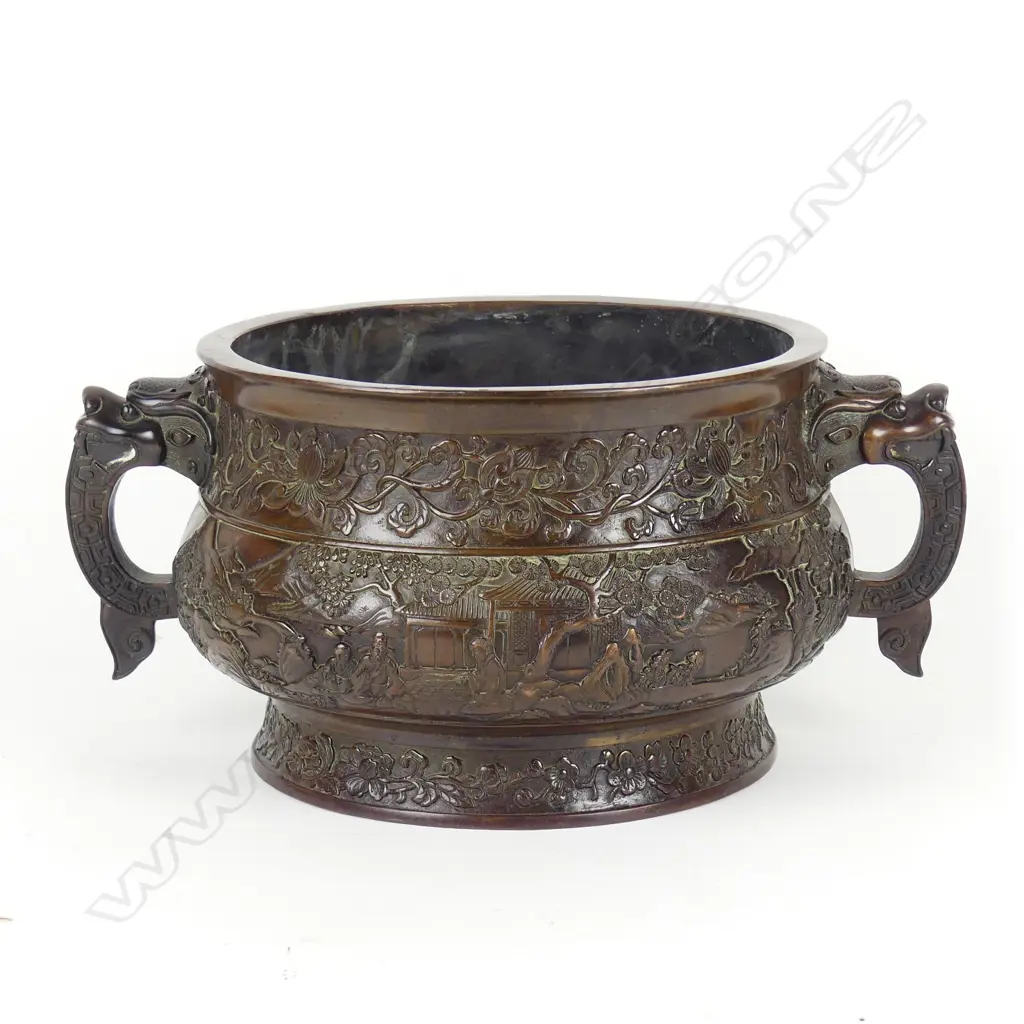 A quality old Chinese bronze censer Image 1++