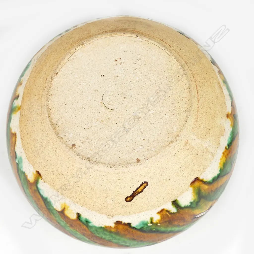 A quality Tang-style Sancai glazed jar Image 1++