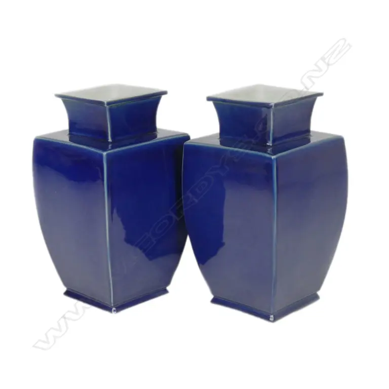 A pair of Chinese blue monochrome square section vases Image 1++