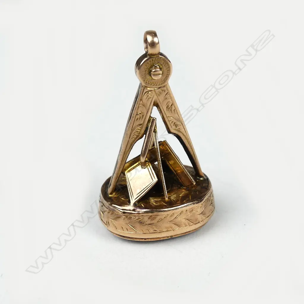 A late Victorian 9ct rose gold Masonic fob seal Image 1++