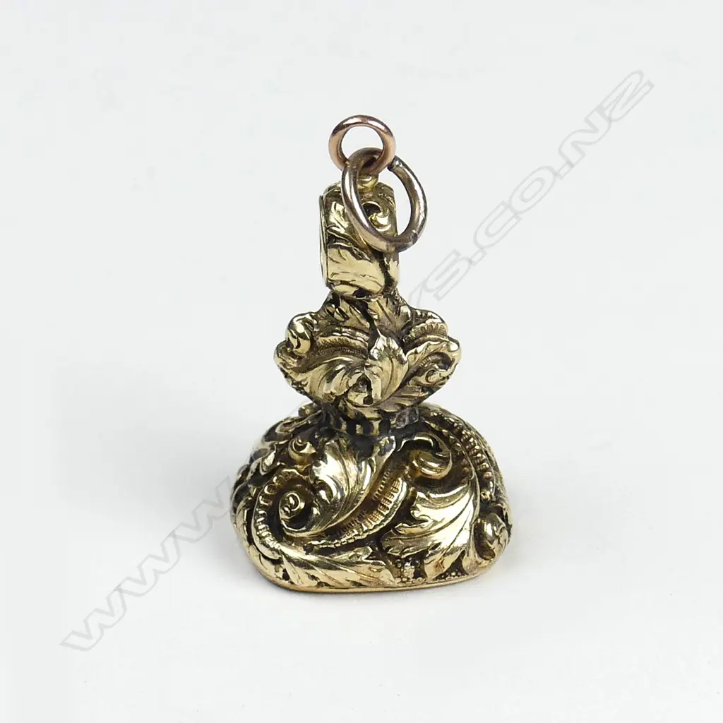 A Victorian gold plated decorative fob seal Image 1++