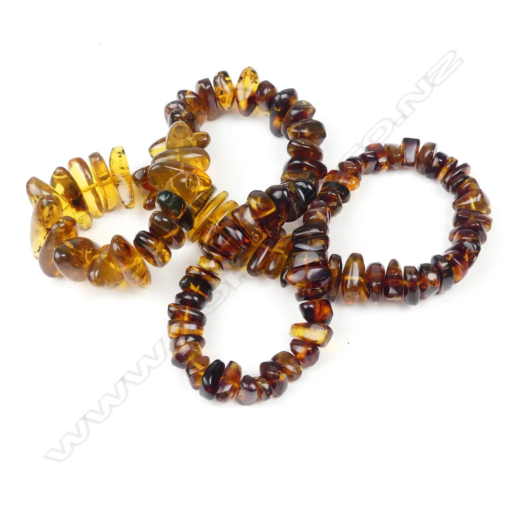 An impressive amber nugget necklace Image 1++
