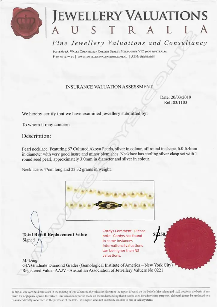 A vintage Akoya pearl necklace Image 1++