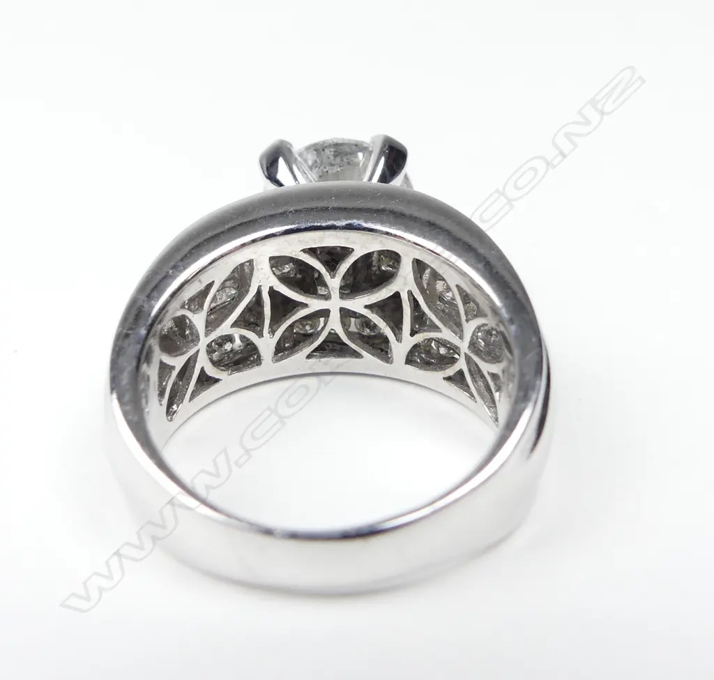 A 14ct white gold and 5.05ct diamond ring Image 1++