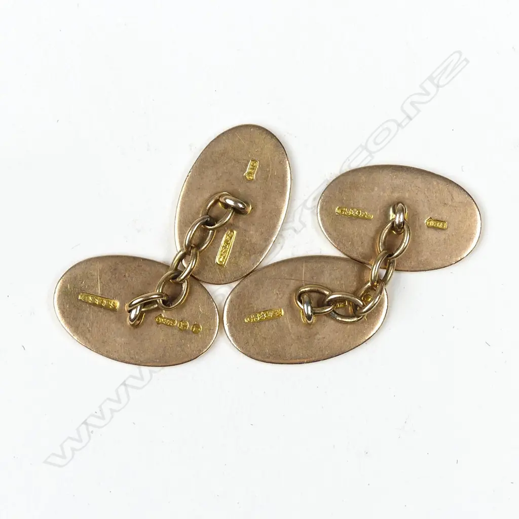 Pair of 1920 gold cufflinks Image 1++