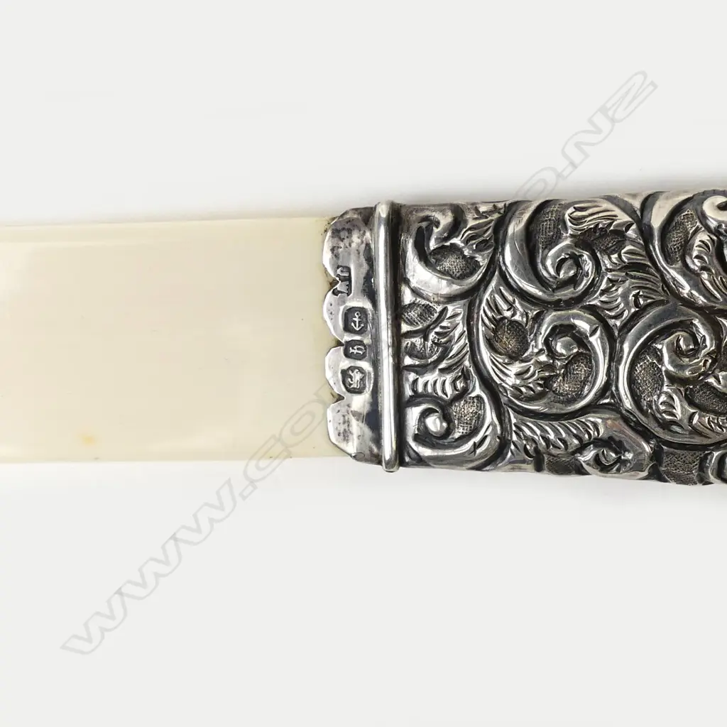 A Victorian silver handled ivory letter knife Image 1++