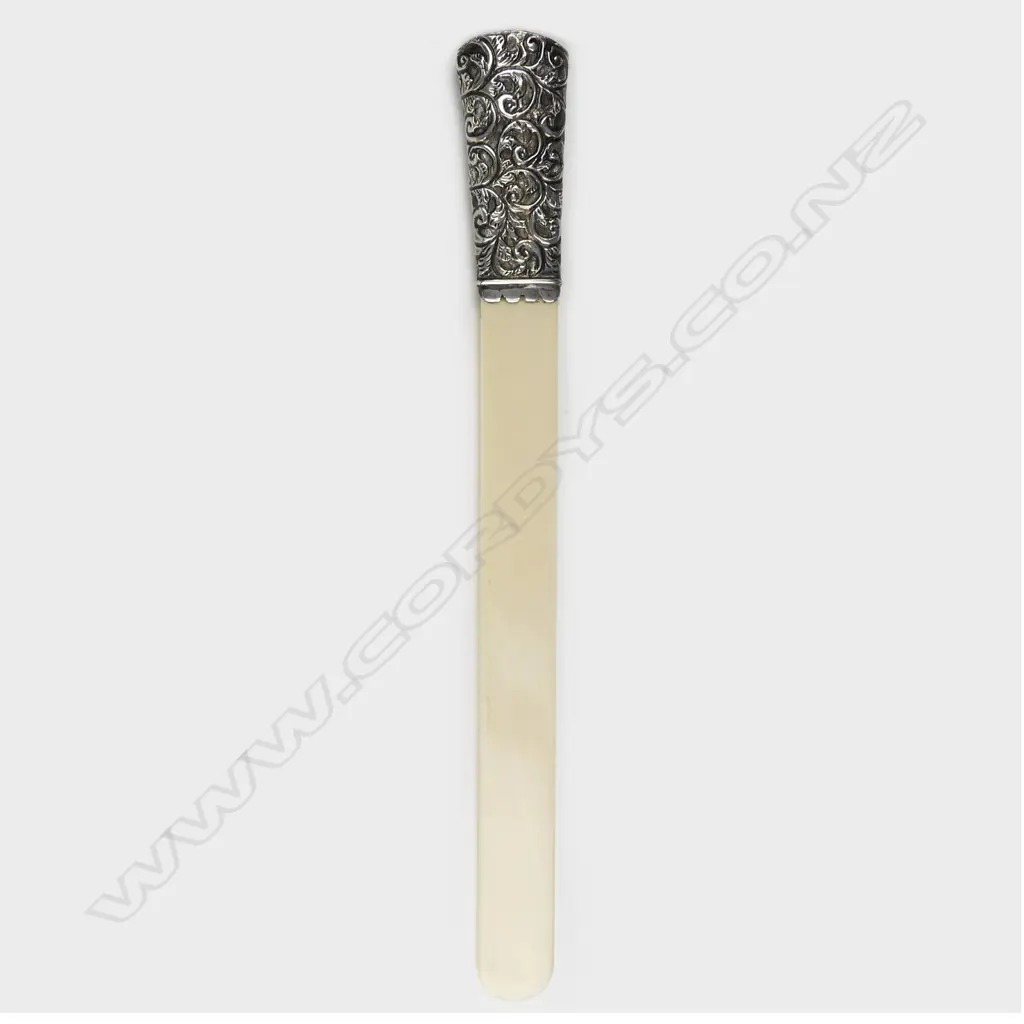 A Victorian silver handled ivory letter knife Image 1++