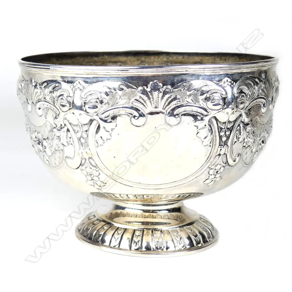A Victorian silver rose bowl Image 1++