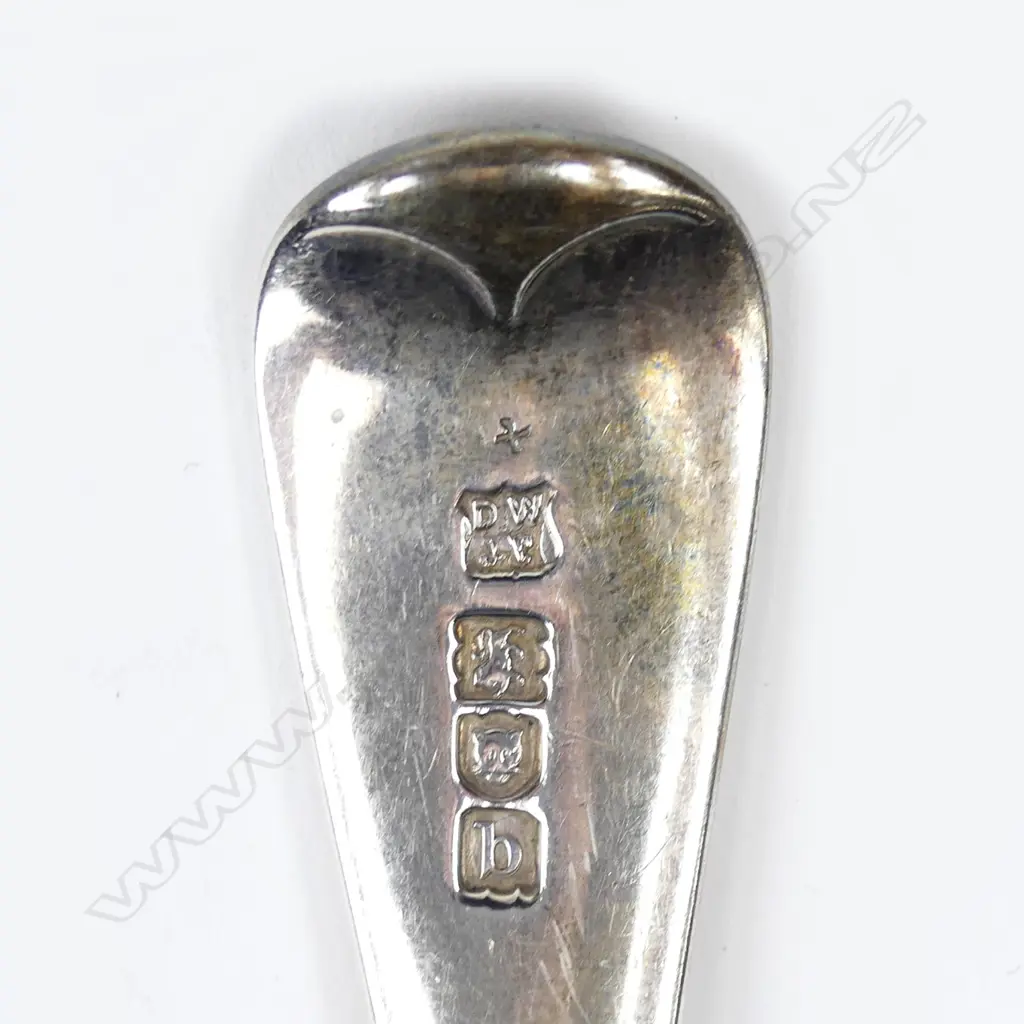 A Victorian silver 41 piece cutlery service Image 1++