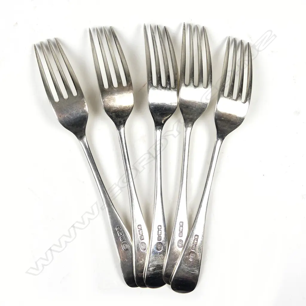 Five silver table forks Image 1++