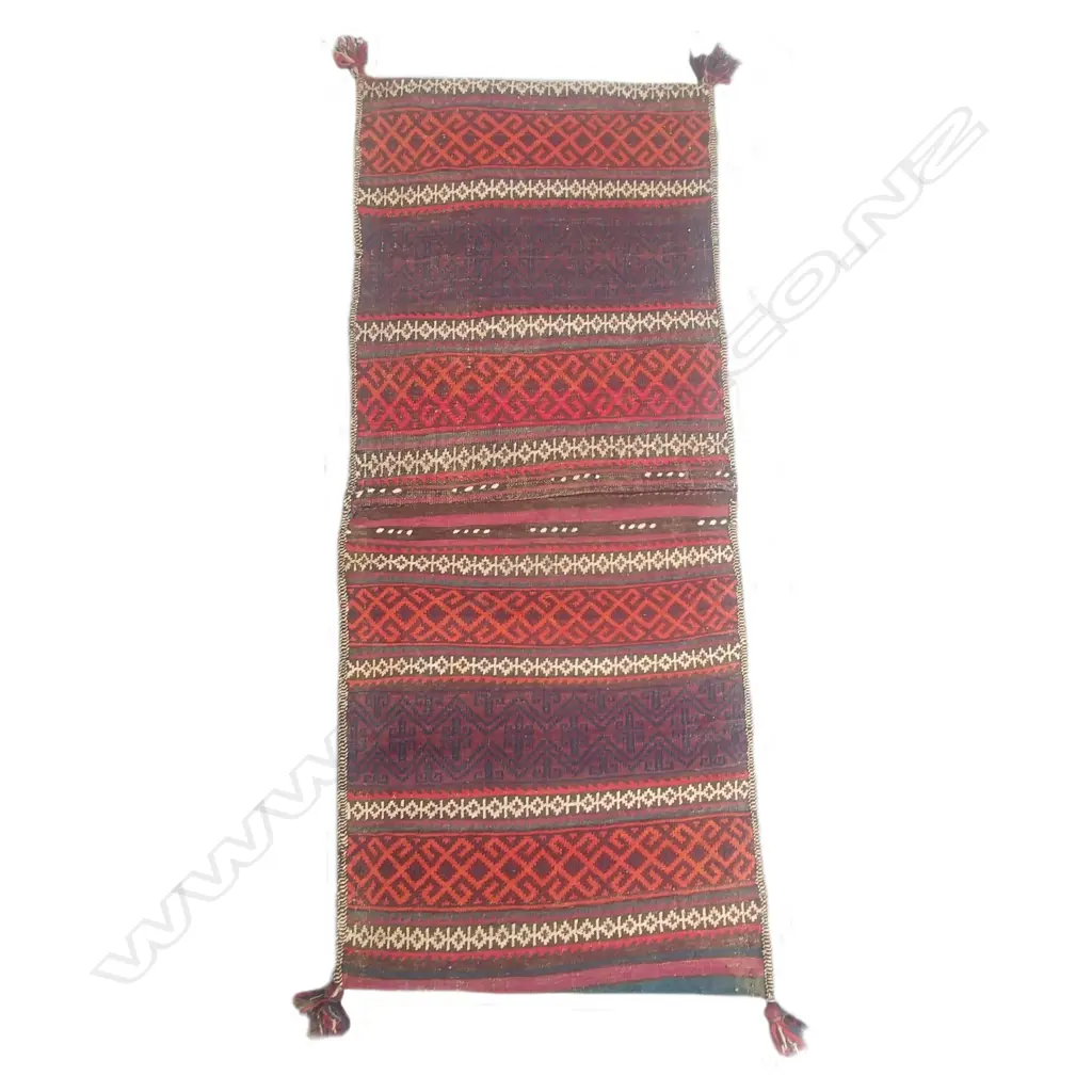 A large kilim saddlebag Image 1++