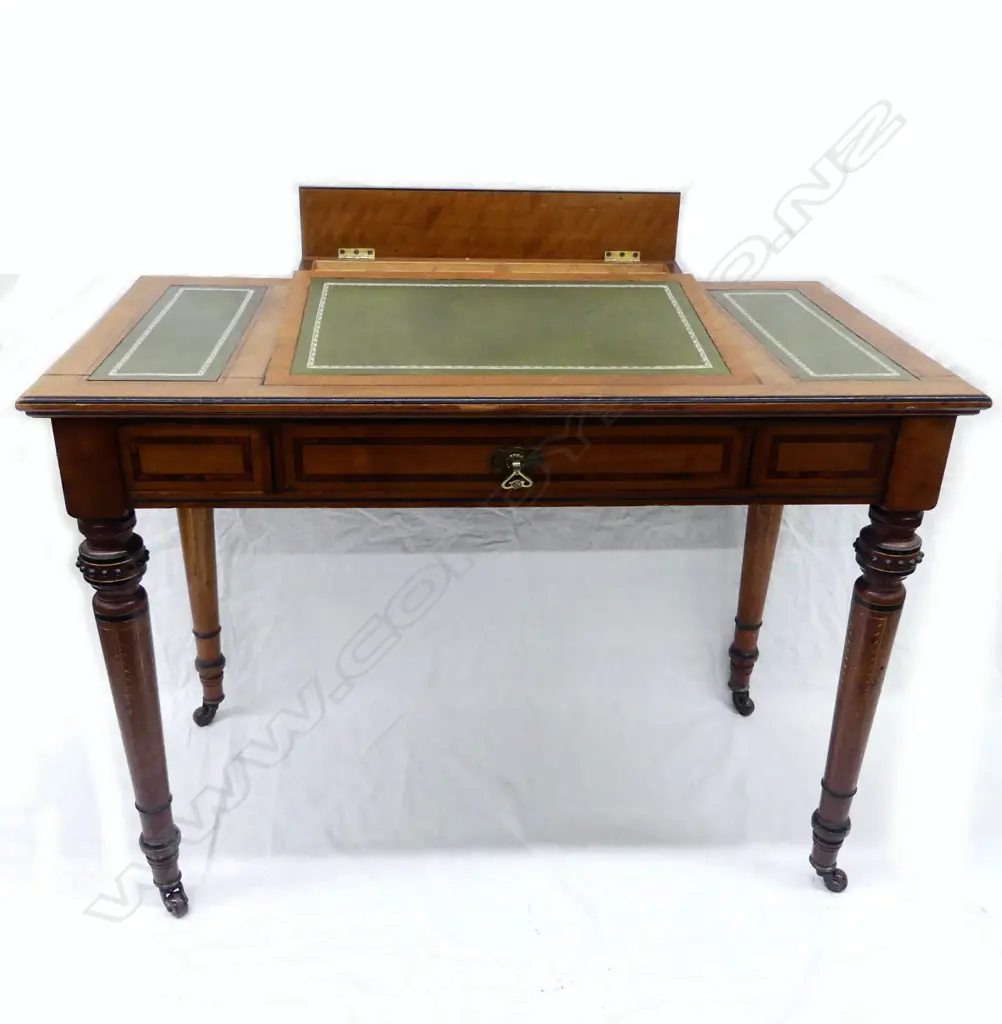 A Victorian writing desk Image 1++