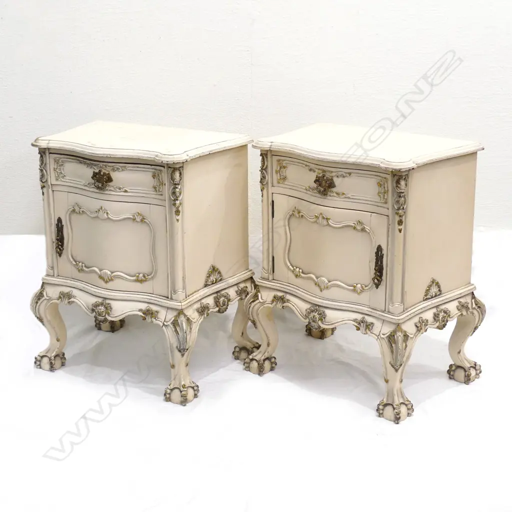 A pair of Louis XV style bedside cabinets Image 1++