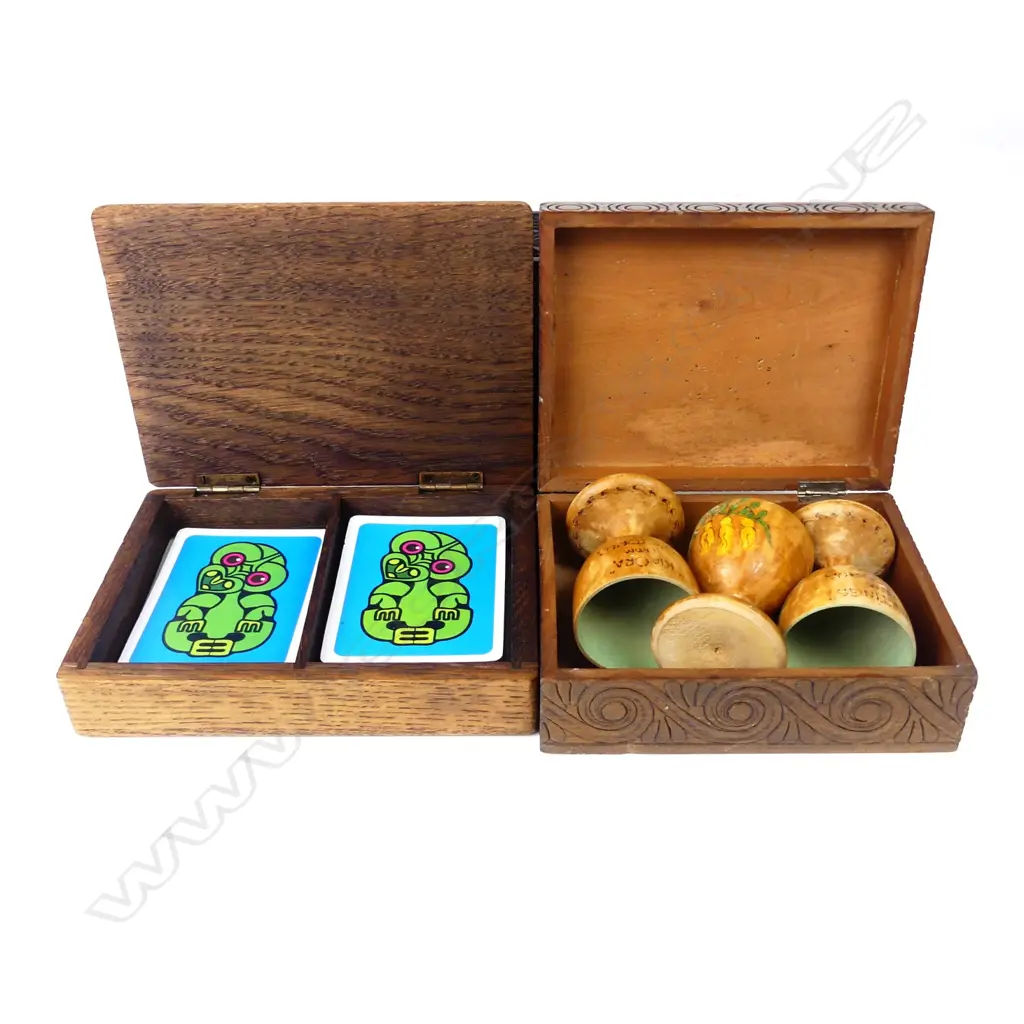 A card box and a cigarette box decorated with Maori motifs Image 1++