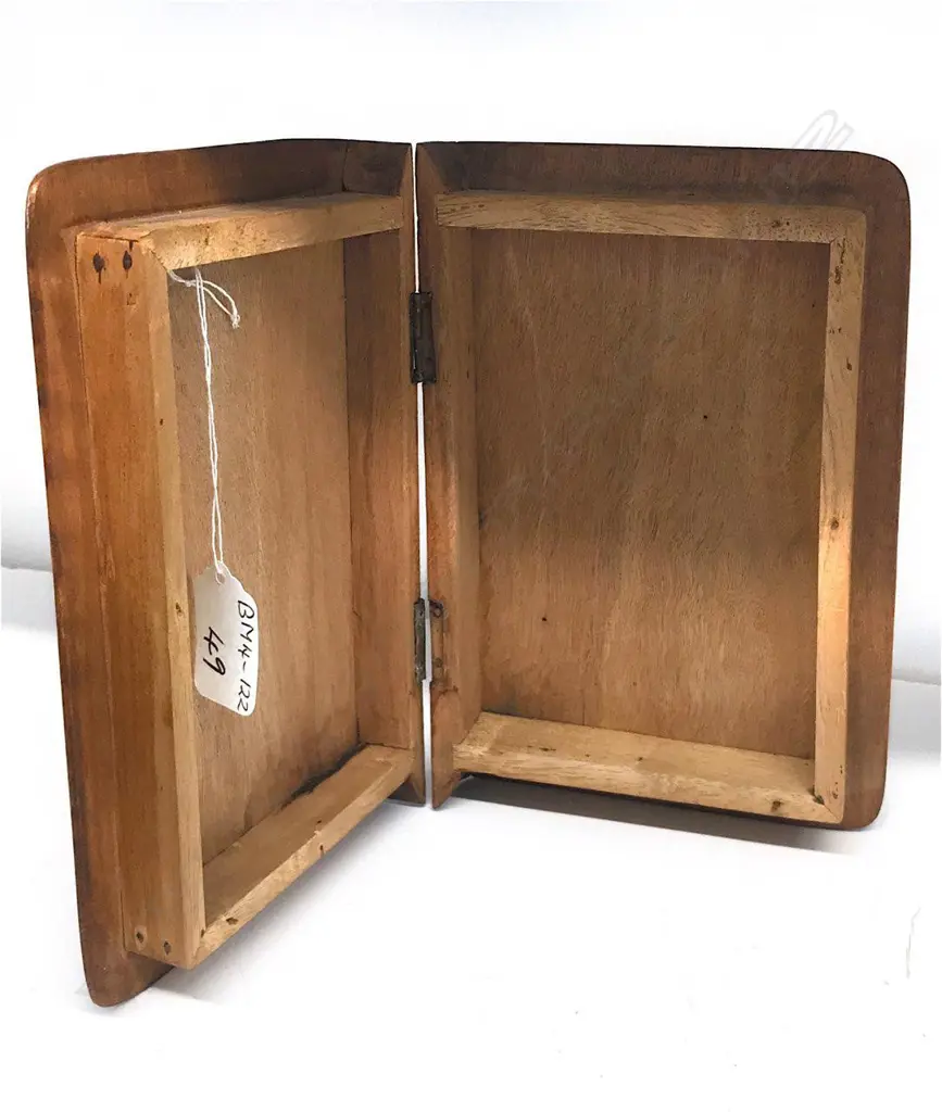 A vintage Pitcairn Island book form box Image 1++