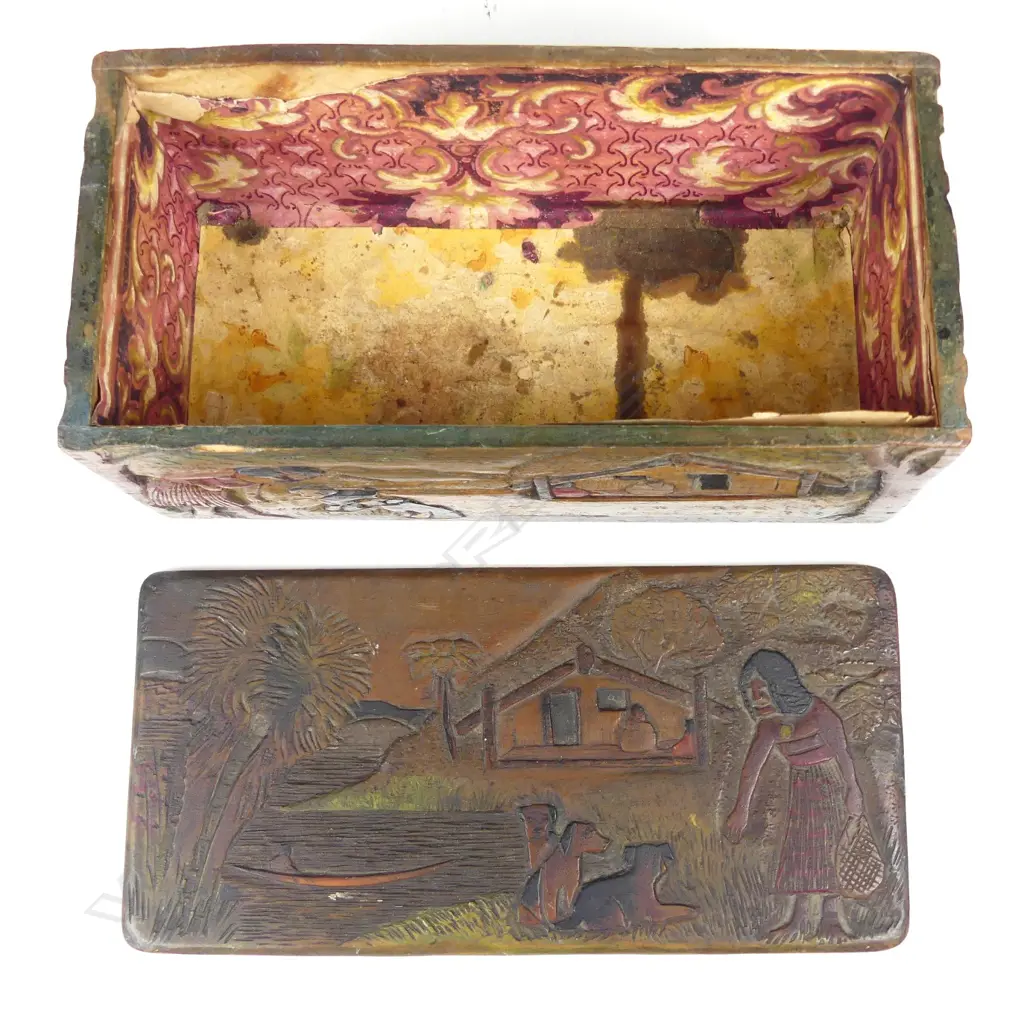 A Jane Brenkley Maori decorated box Image 1++