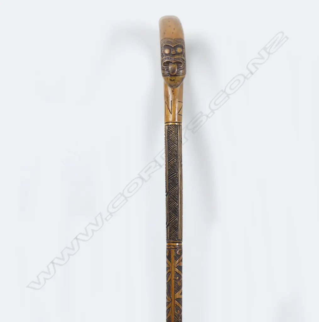 An early/mid-20thC Maori carved malacca cane walking stick Image 1++
