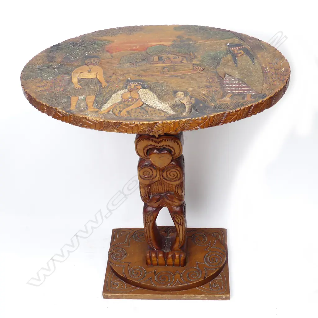 A Jane Brenkley folk art carved Maori design pedestal side table Image 1++