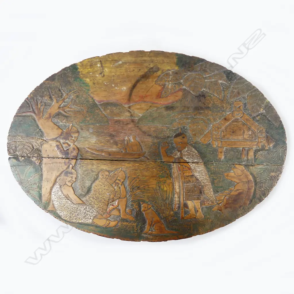 A Jane Brenkley folk art carved Maori design pedestal side table Image 1++