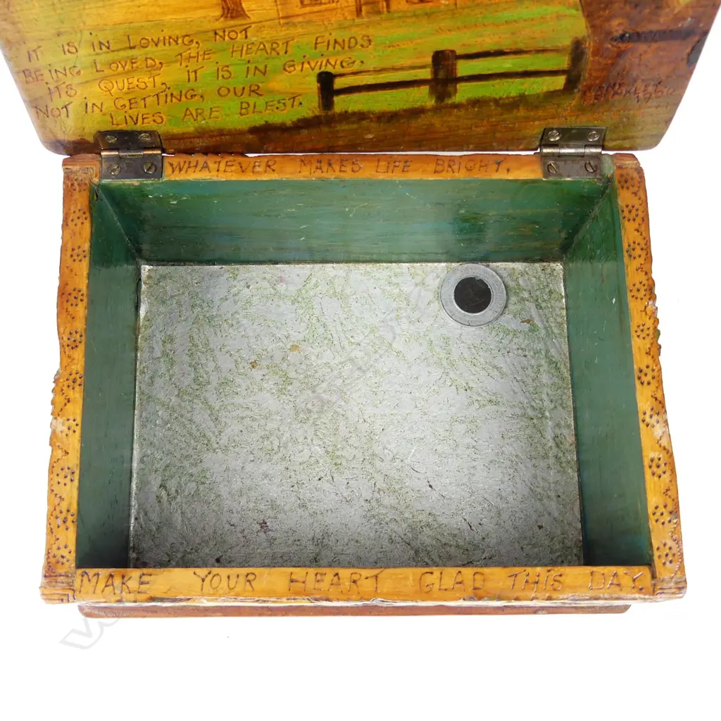 A Jane Brenkley carved wood 'Friendship' box Image 1++