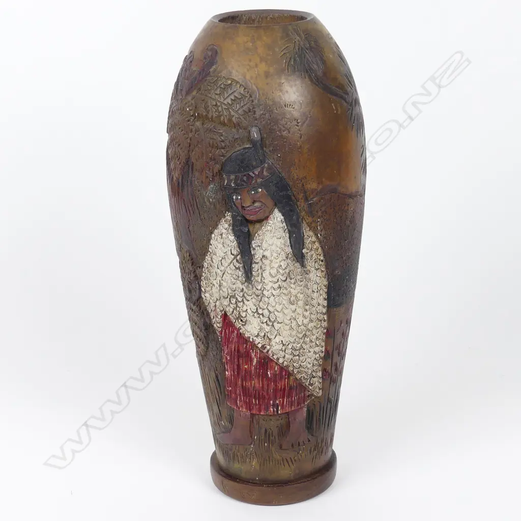 A Jane Brenkley turned and carved vase Image 1++