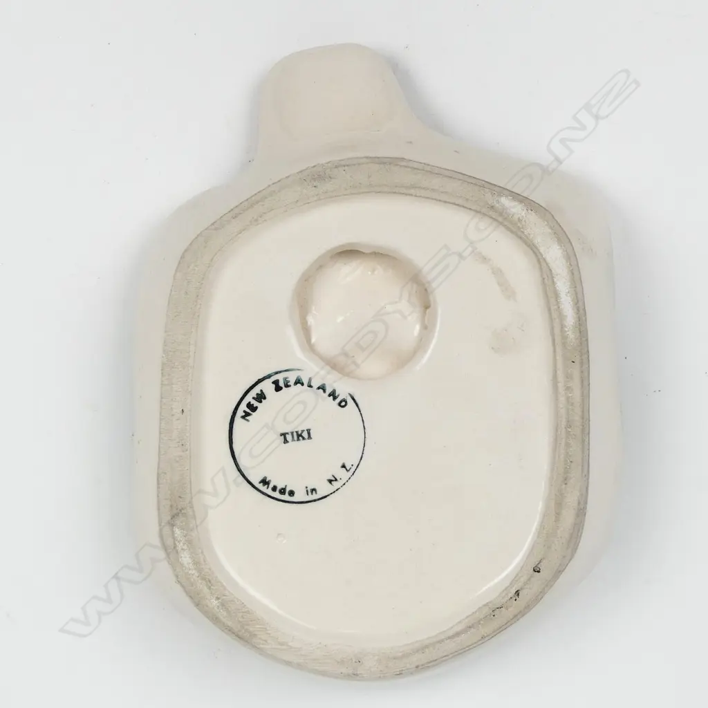 A Titian Studios tiki mask ashtray Image 1++