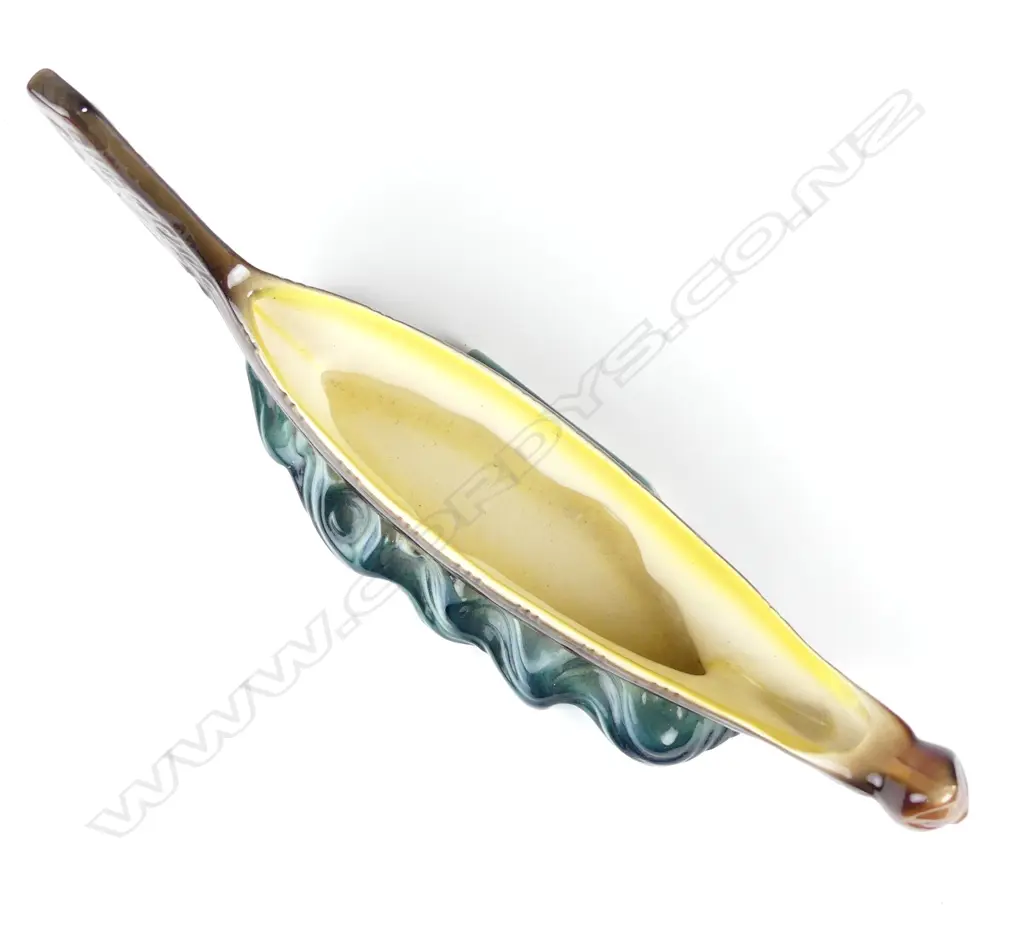 A Titian Studio model waka trough vase Image 1++