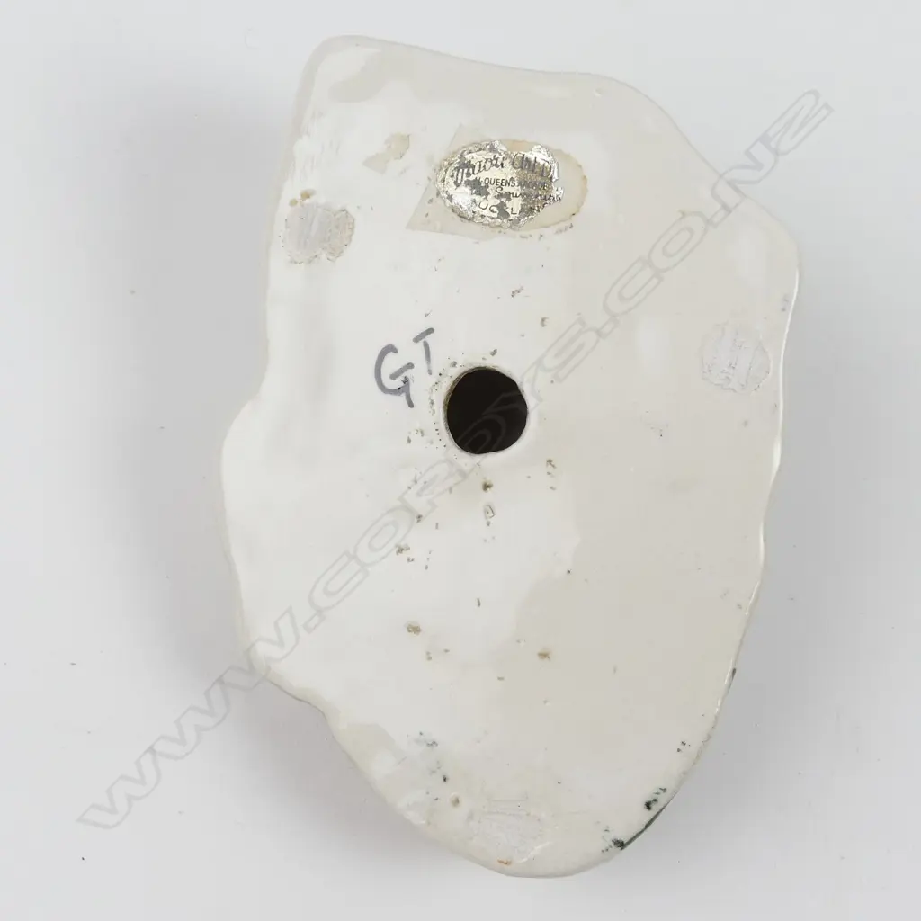 A Titian style pottery Maori portrait wall mask Image 1++