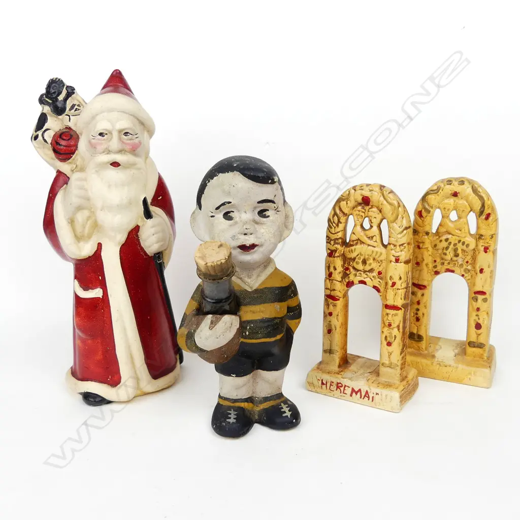 A Spartan Santa figure Image 1++