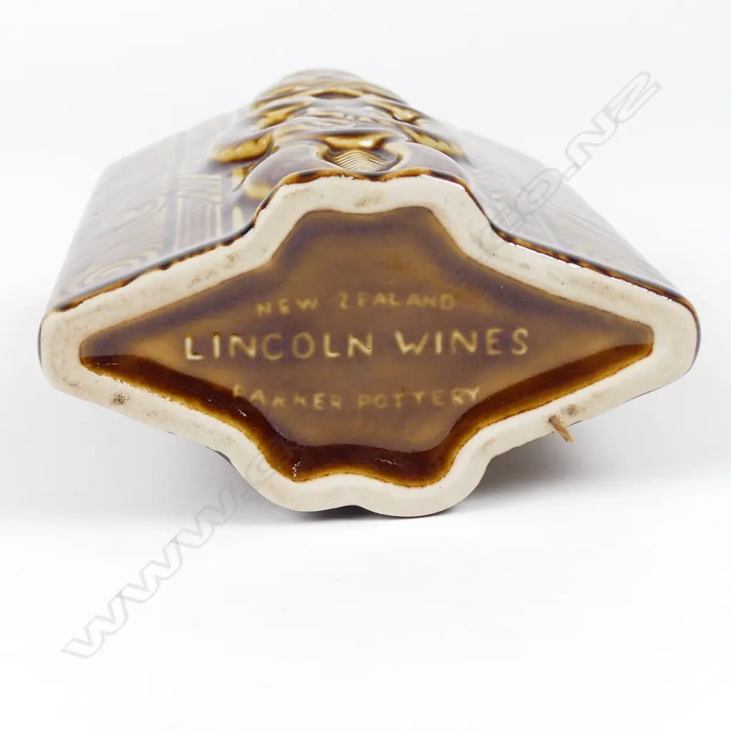 A Parker Pottery wine bottle for Lincoln Wines Image 1++