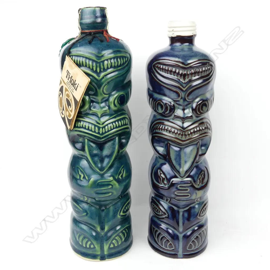 A Crown Lynn Ti-Toki liqueur bottle Image 1++