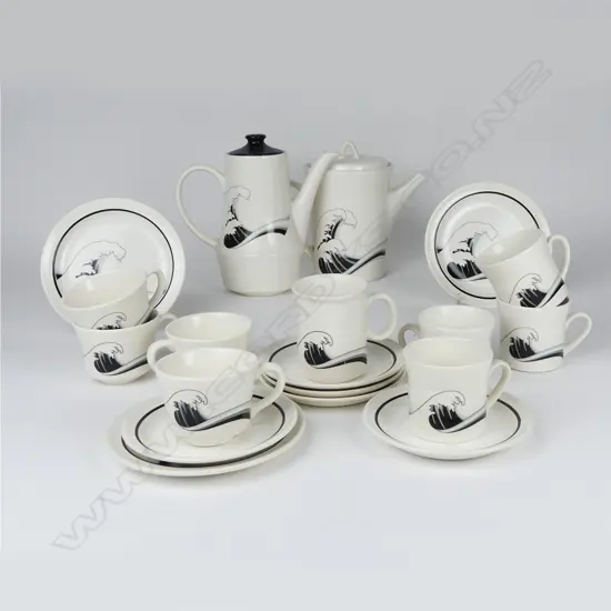 A selection of Crown Lynn 'Last Wave' patterned china