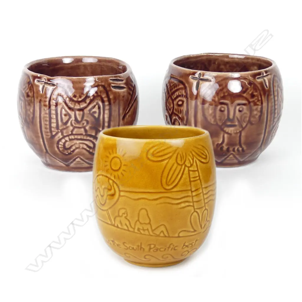 Three vintage Air New Zealand tiki cups Image 1++