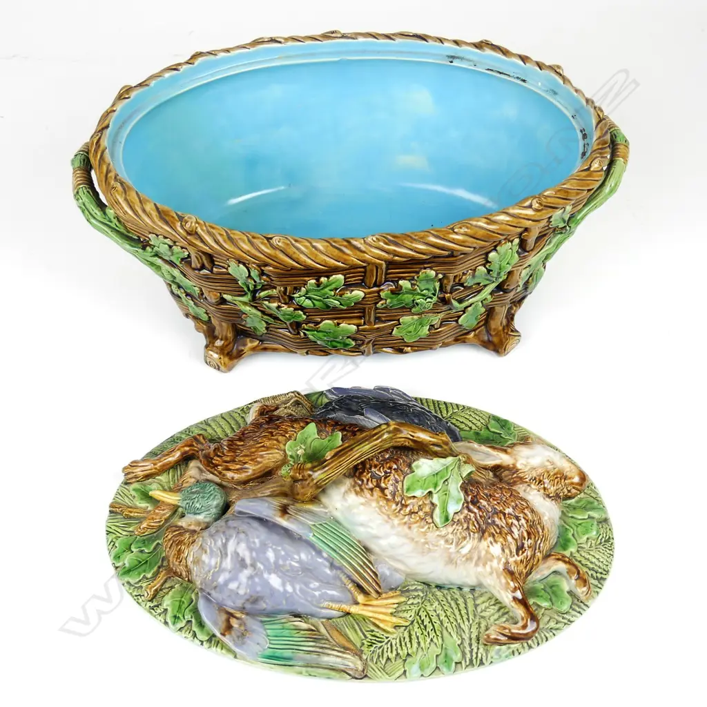 A Mintons majolica game tureen and cover Image 1++